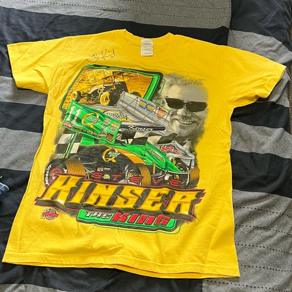 Size small t shirt - Picture 1 of 3